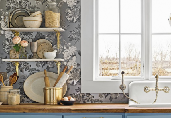 Dinding Dapur dengan Wallpaper Klasik